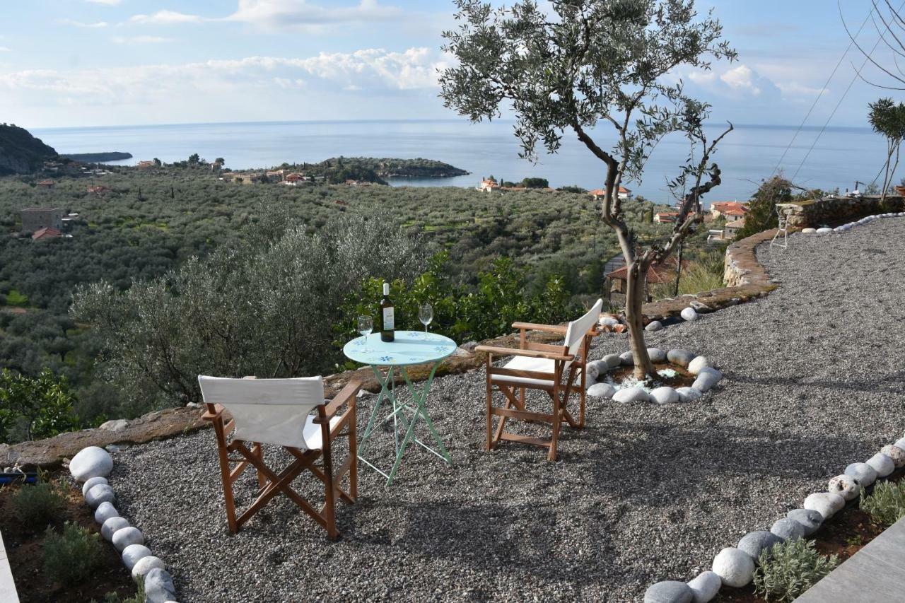 Athina'S Stone House In Kardamyli Villa Buitenkant foto