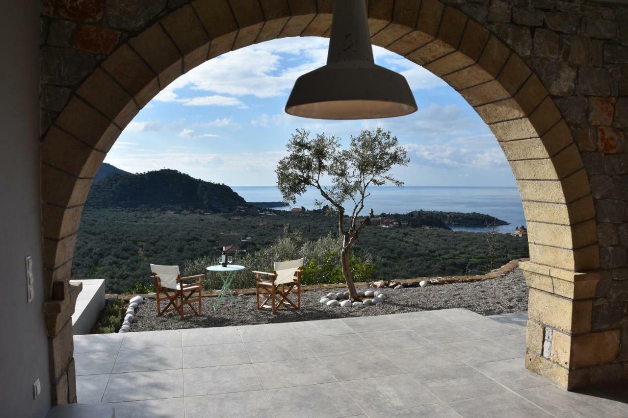 Athina'S Stone House In Kardamyli Villa Buitenkant foto