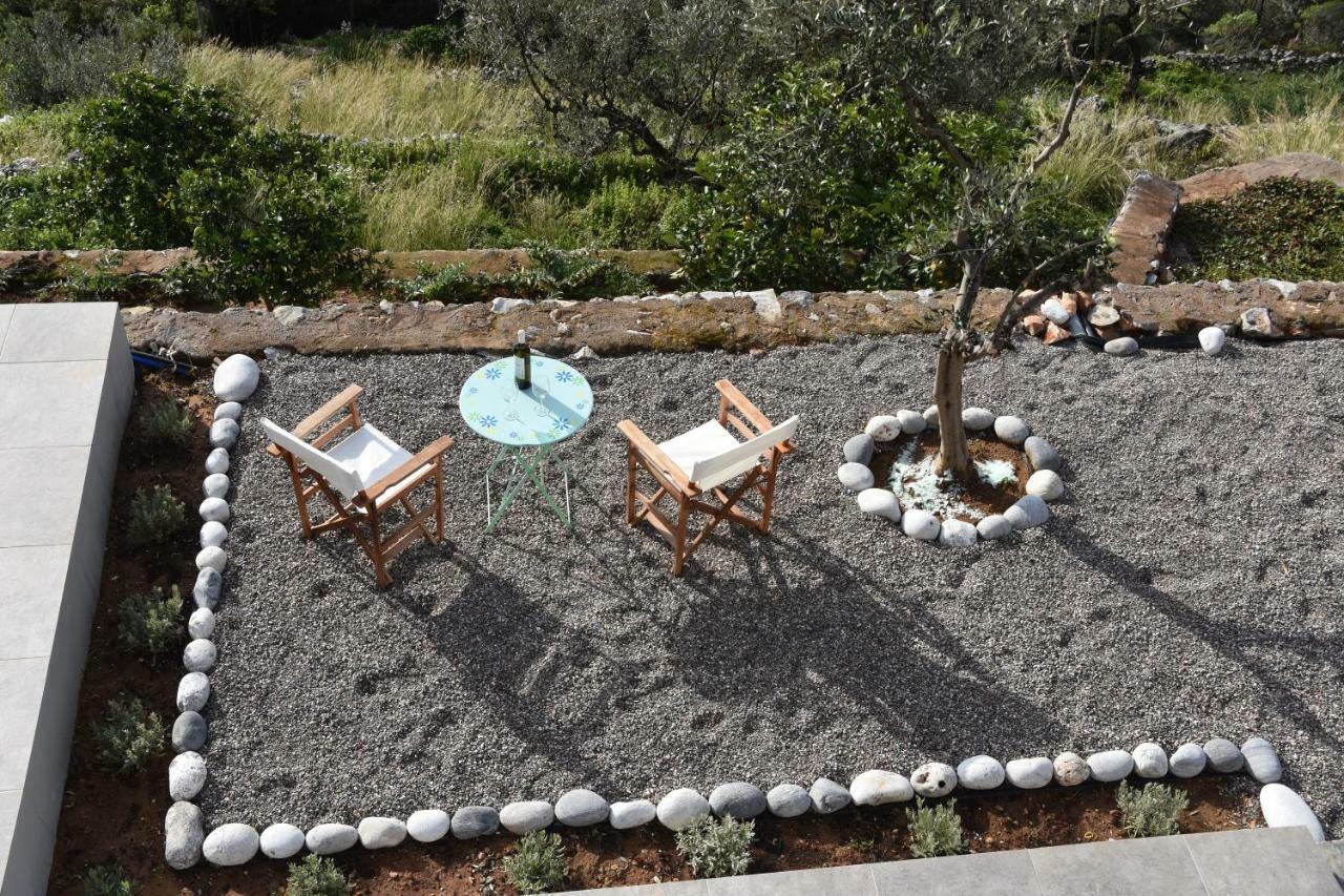 Athina'S Stone House In Kardamyli Villa Buitenkant foto