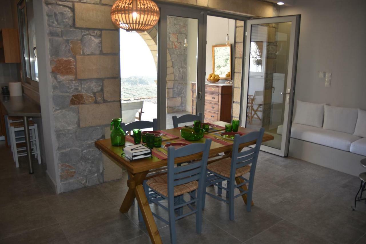 Athina'S Stone House In Kardamyli Villa Buitenkant foto